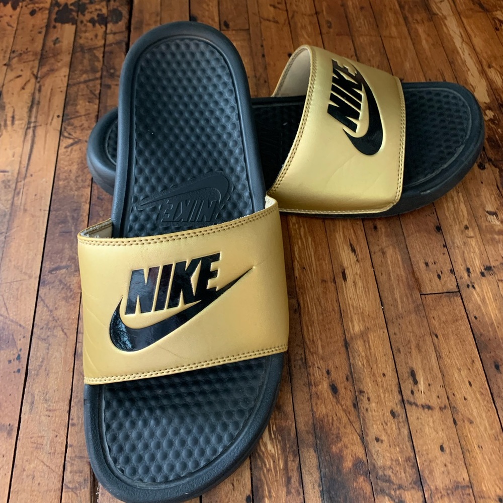 Nike slides